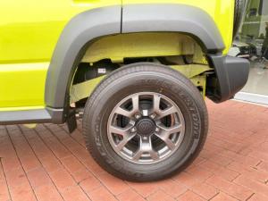 Suzuki Jimny 1.5 GLX AllGrip 5-door manual - Image 8