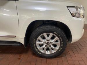 Toyota Land Cruiser 200 4.5D-4D V8 VX - Image 6