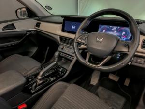 Mahindra XUV700 2.0T AX5 - Image 6
