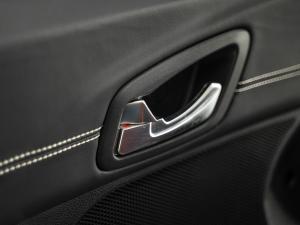 Mahindra XUV 3XO 1.2T AX7L - Image 25