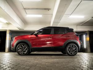 Mahindra XUV 3XO 1.2T AX7L - Image 2