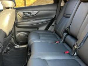 Nissan X-Trail 2.5 4x4 Acenta Tech - Image 11