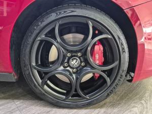 Alfa Romeo Giulietta 1750TBi Veloce - Image 11