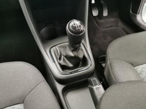 Volkswagen Polo Vivo hatch 1.4 Life - Image 17