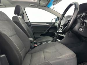Volkswagen Golf VII 1.4 TSI Comfortline DSG - Image 17