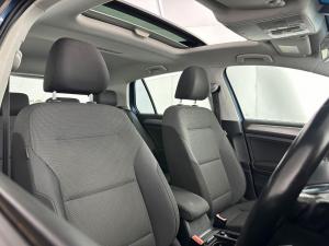 Volkswagen Golf VII 1.4 TSI Comfortline DSG - Image 19