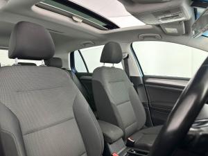 Volkswagen Golf VII 1.4 TSI Comfortline DSG - Image 20