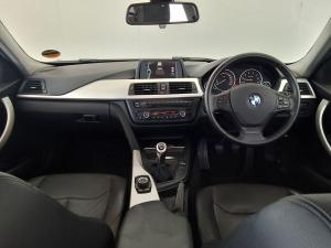 BMW 3 Series 320i - Image 14