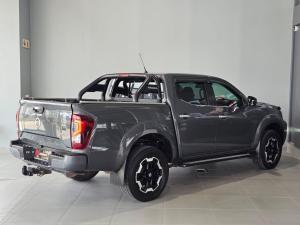 Nissan Navara 2.5DDTi double cab LE Plus 4x4 - Image 4