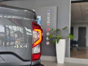 Nissan Navara 2.5DDTi double cab LE Plus 4x4 - Image 6