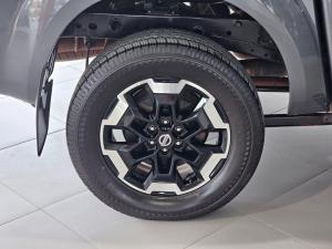 Nissan Navara 2.5DDTi double cab LE Plus 4x4 - Image 7