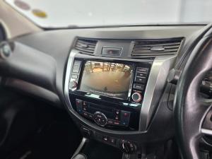 Nissan Navara 2.5DDTi double cab LE Plus 4x4 - Image 9