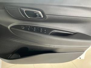 Hyundai i20 1.4 Motion auto - Image 6