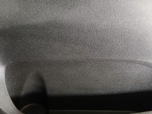 Renault Kwid 1.0 Techno auto - Image 14