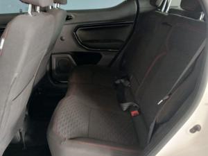 Renault Kiger 1.0 Turbo Intens auto - Image 13