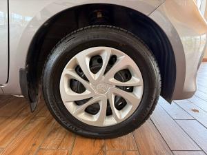 Toyota Vitz 1.0 - Image 5