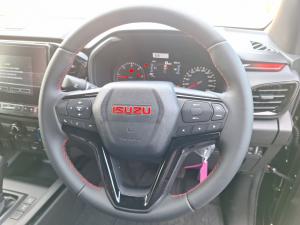Isuzu D-Max 1.9TD double cab LS X-Rider auto - Image 8