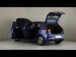 Volkswagen Polo hatch 1.0TSI Life manual - Image 25