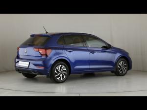 Volkswagen Polo hatch 1.0TSI Life manual - Image 2