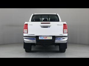 Toyota Hilux 2.4GD-6 double cab 4x4 Raider manual - Image 5
