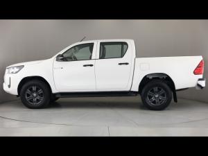 Toyota Hilux 2.4GD-6 double cab 4x4 Raider manual - Image 22