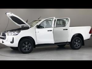 Toyota Hilux 2.4GD-6 double cab 4x4 Raider manual - Image 27