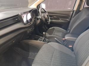 Toyota Rumion 1.5 SX manual - Image 7