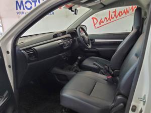 Toyota Hilux 2.0 single cab S (aircon) - Image 7