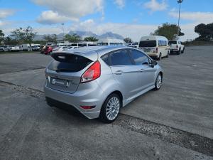 Ford Fiesta 5-door 1.0T Titanium - Image 2