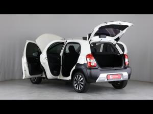 Toyota Etios Cross 1.5 Xs - Image 25