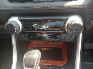 Toyota RAV4 2.0 GX-R AWD - Image 15