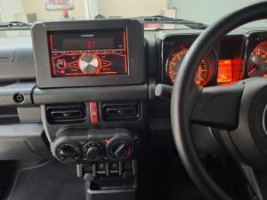 Suzuki Jimny 1.5 GA - Image 12