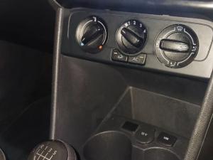 Volkswagen Polo Vivo 1.4 Life - Image 9