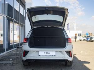 Volkswagen T-Roc 2.0TSI 4Motion R-Line - Image 12