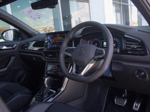 Volkswagen T-Roc 2.0TSI 4Motion R-Line - Image 13