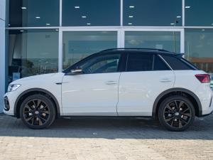 Volkswagen T-Roc 2.0TSI 4Motion R-Line - Image 4