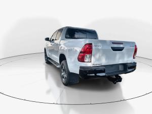 Toyota Hilux 2.4GD-6 double cab Raider manual - Image 5