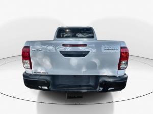 Toyota Hilux 2.4GD-6 double cab Raider manual - Image 6