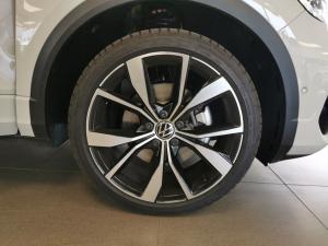 Volkswagen T-Roc 2.0TSI 4Motion R-Line - Image 9