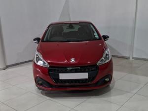 Peugeot 208 1.2T GT Line auto - Image 10