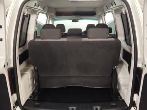 Volkswagen Caddy 1.6 crew bus - Image 14