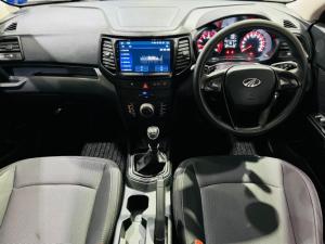 Mahindra XUV300 1.2T W4 SE - Image 5