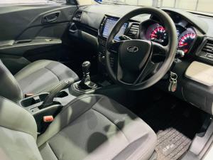 Mahindra XUV300 1.2T W4 SE - Image 7