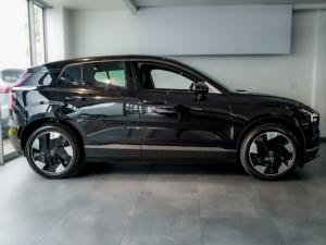 Volvo EX30 Plus Single Motor Extended Range - Image 2