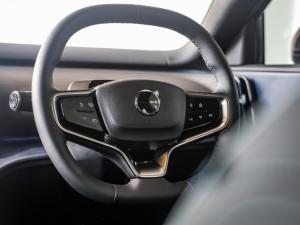 Volvo EX30 Core Single Motor - Image 16