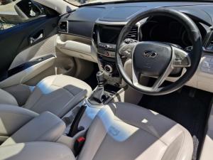 Mahindra XUV300 1.5TD W8 - Image 7