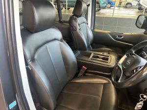 Hyundai Staria 2.2D Executive 9-seater - Image 11