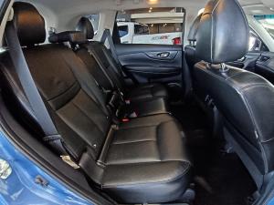 Nissan X-Trail 2.5 4x4 Tekna - Image 15