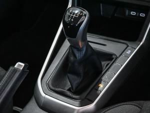 Volkswagen Polo hatch 1.0TSI Life manual - Image 17