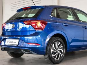 Volkswagen Polo hatch 1.0TSI Life manual - Image 9